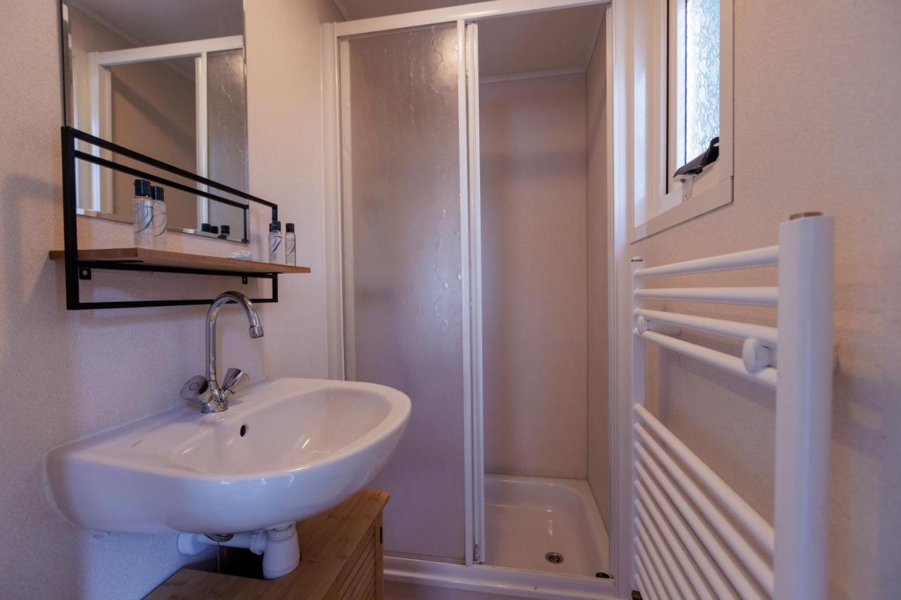 Cool Huisje Aan De Maas Villa Andel Ngoại thất bức ảnh